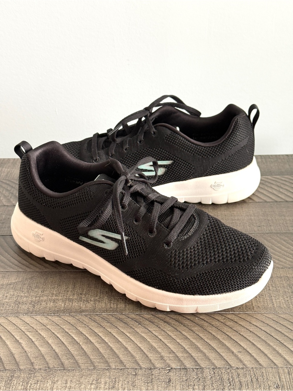 Skechers GO WALK Joy Walking Sneakers Women’s Size 10